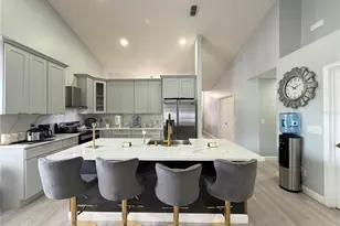 1029 Surge Ct, Orlando, FL 32828 - Photo 11