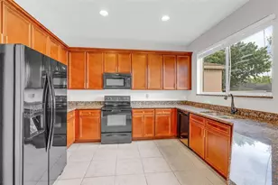 13066 Hatherton Cir, Orlando, FL 32832 - Photo 11