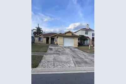 138 Pinewood Circle, Kissimmee, FL 34743 - Photo 1