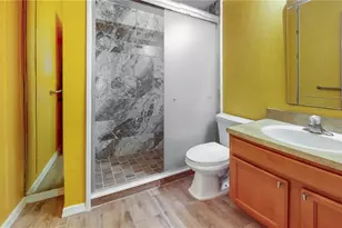 305 Medina Ct, Kissimmee, FL 34758 - Photo 11