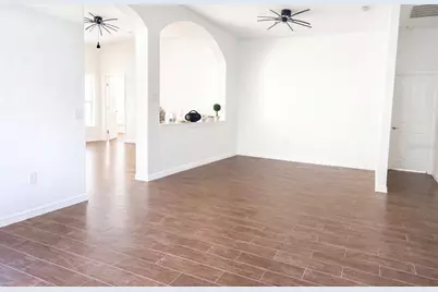 2704 Lucas Lakes Lane, Kissimmee, FL 34744 - Photo 7