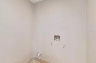 210 Coral Reef Cir, Kissimmee, FL 34743 - Photo 25