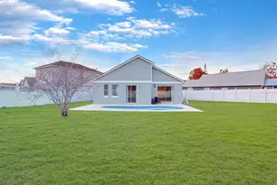 210 Coral Reef Cir, Kissimmee, FL 34743 - Photo 31