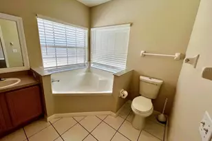 2621 Star Lake View Dr, Kissimmee, FL 34747 - Photo 9