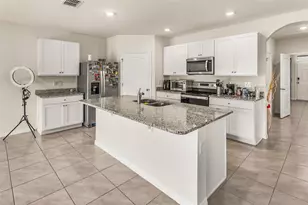 4088 Sherlock Ct, Orlando, FL 32824 - Photo 5