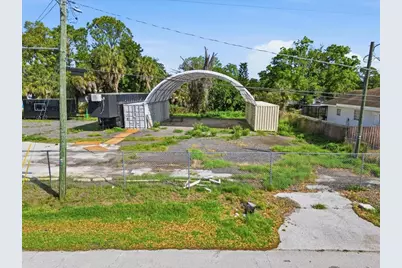 7511 Winchester Drive, Tampa, FL 33615 - Photo 9