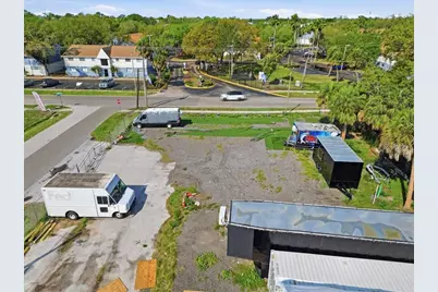 7511 Winchester Drive, Tampa, FL 33615 - Photo 13