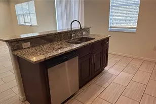 4484 Philadelphia Cir, Kissimmee, FL 34746 - Photo 7