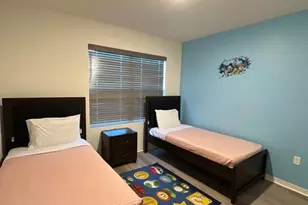 1056 Brooklet Dr, Davenport, FL 33837 - Photo 13