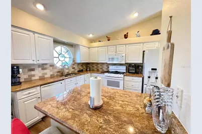 6323 Silver Lakes Drive E, Lakeland, FL 33810 - Photo 5