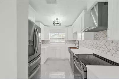 7506 Mott Avenue, Orlando, FL 32810 - Photo 9