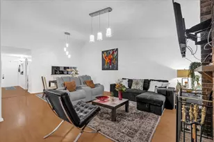 7 Escondido Cir, Altamonte Springs, FL 32701 - Photo 3