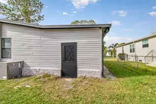 217 Ellsworth Dr, Kissimmee, FL 34758 - Photo 47