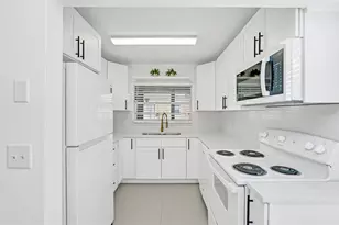 758 Dromedary Dr, Kissimmee, FL 34759 - Photo 11