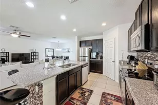 1346 Yorkshire Ct, Davenport, FL 33896 - Photo 17
