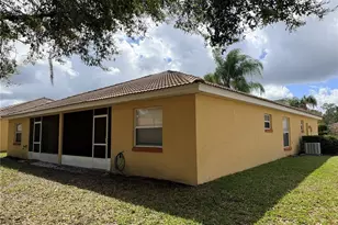 145 Ocean Bluff Dr, Kissimmee, FL 34759 - Photo 3