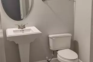 2007 Dixie Belle Dr, Orlando, FL 32812 - Photo 9