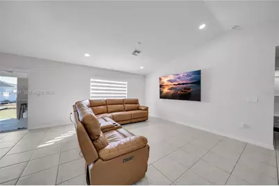 1105 NW 24th Pl, Cape Coral, FL 33993 - Photo 5