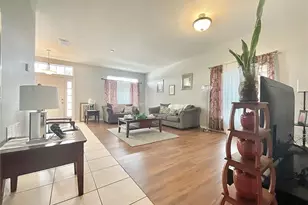 907 Hacienda Cir, Kissimmee, FL 34741 - Photo 3