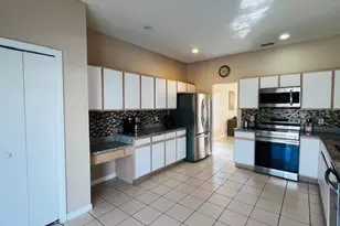 439 Bloomingdale Dr, Davenport, FL 33897 - Photo 3