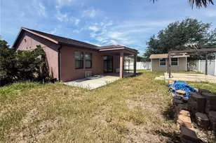 2911 Orange Haven Way, Kissimmee, FL 34746 - Photo 9