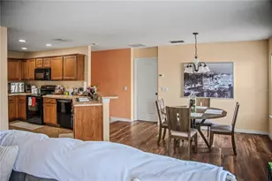 3924 Pemberly Pines Cir, Saint Cloud, FL 34769 - Photo 9