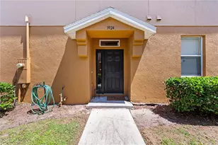 3924 Pemberly Pines Cir, Saint Cloud, FL 34769 - Photo 3