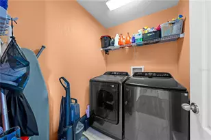 3924 Pemberly Pines Cir, Saint Cloud, FL 34769 - Photo 29