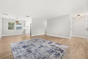 2325 Lake Lizzie Ct, Saint Cloud, FL 34771 - Photo 9