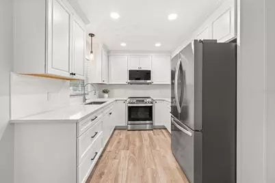 2325 Lake Lizzie Court, Saint Cloud, FL 34771 - Photo 11