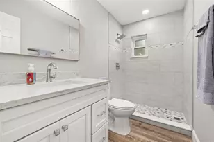 2325 Lake Lizzie Ct, Saint Cloud, FL 34771 - Photo 19