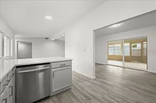 4528 S Shore Rd, Orlando, FL 32839 - Photo 13