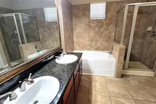 914 Charo Pkwy, Davenport, FL 33897 - Photo 11