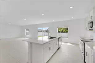 557 Pink Ibis Bnd, Saint Cloud, FL 34772 - Photo 7