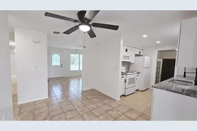 284 Rotonda Boulevard W, Rotonda West, FL 33947 - Photo 11