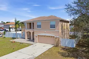 346 Churchill Ct, Kissimmee, FL 34759 - Photo 3