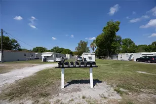 728 N Chestnut Rd, Lakeland, FL 33815 - Photo 21