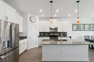 3373 Wauseon Dr, Saint Cloud, FL 34772 - Photo 11