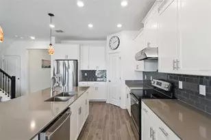 3373 Wauseon Dr, Saint Cloud, FL 34772 - Photo 9