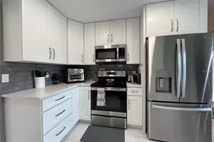 465 Boxwood Ct, Kissimmee, FL 34743 - Photo 3