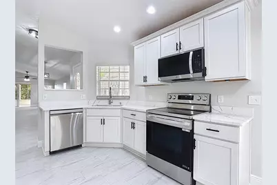 777 Vineyard Way, Kissimmee, FL 34759 - Photo 9