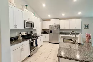 9328 Channing Hill Dr, Sun City Center, FL 33573 - Photo 11