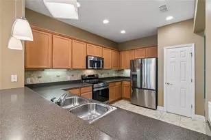 555 Presido Park Pl, Poinciana, FL 34759 - Photo 19