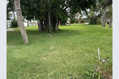 Coral Circle, Fort Pierce, FL 34949 - Photo 5