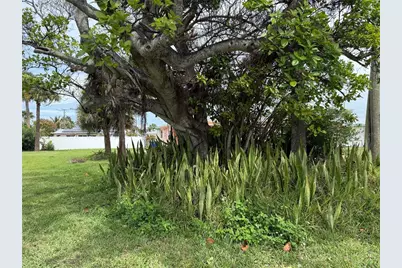 Coral Circle, Fort Pierce, FL 34949 - Photo 9