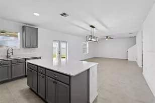 124 Pineywoods St, Saint Cloud, FL 34771 - Photo 9