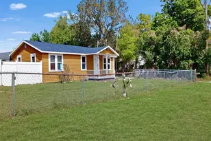 2017 Miller Blvd, Fruitland Park, FL 34731 - Photo 3