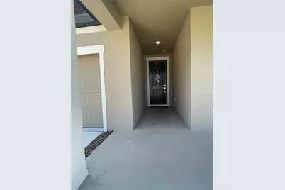 34772 Mulrion Drive, Zephyrhills, FL 33541 - Photo 17