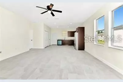 285 N Kentucky Avenue, Umatilla, FL 32784 - Photo 3