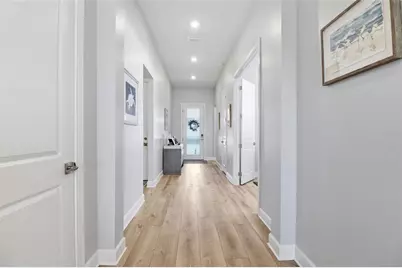 19406 Indian Rock Place, Lakewood Ranch, FL 34211 - Photo 7